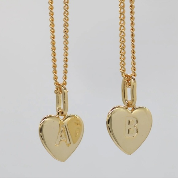 A heart Necklace - Picture 3 of 3